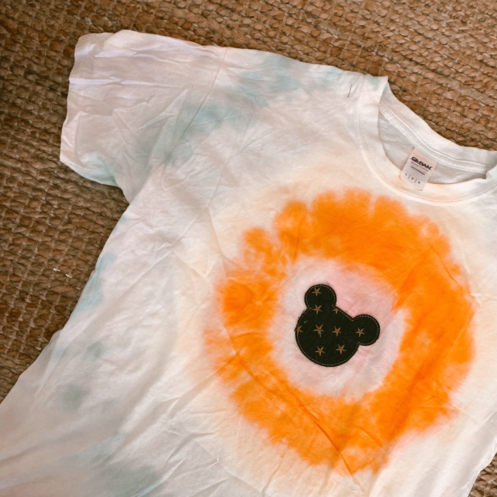 tye dye mickey tee